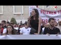 Qytetarja nga protesta: Në Shqipëri s’ka shërbim mjekësor, punëtorët bien nga skelat dhe vdesin