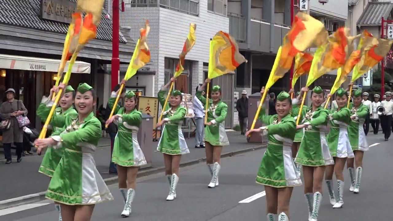 川崎　カラーガード 川崎市消防音楽隊（第九回かわさき楽大師まつり 商店街パレード）③ - YouTube
