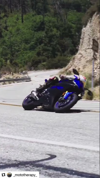 Yamaha R1 bike Cornering beast 🔥🔥 | Yamaha R1 Cornering on street racing | Yamaha R1 WhatsApp status