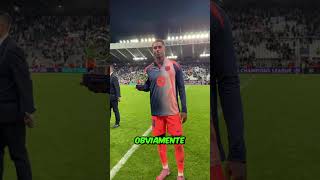 ¿Por qué el Barça sacó un uniforme con la bandera de Inglaterra?