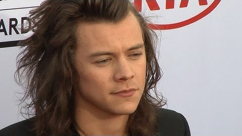 Harry Styles Tweets Taylor Swift Lyrics On His 22nd Birthday, Ditches One Direction ManagementThe…