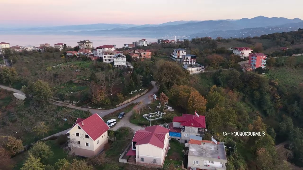 Trabzon, Araklı, Konakönü, Hürriyet Mahallesi