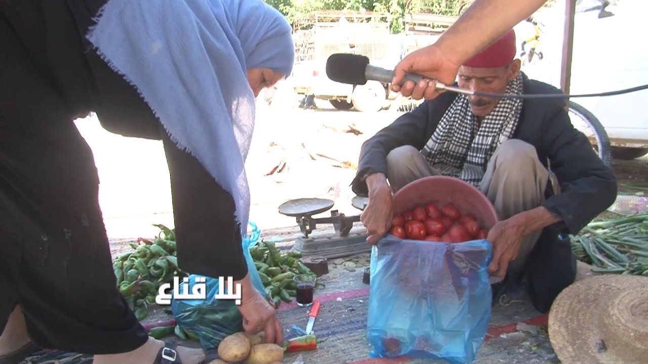 عم الناجي بو الزوالي..أشهر مشهد قد تشاهده عن الانسانية..رغم كبر سنه يبيع في السلعة بلاش وحامد ربي !!