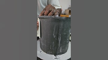 Fondant sharp edges #cake #cakedecorationug #ugandanbaker