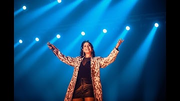 Sunidhi Chauhan Live at Mood Indigo, IIT Bombay – Full Performance 2024 🎤