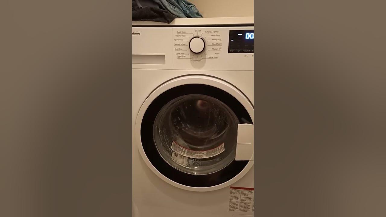Blomberg Washer making loud noise when spinning. Example 1 YouTube
