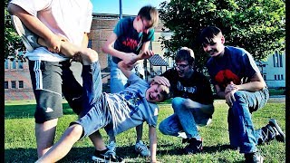 MOBBING WEGEN KONSOLE - ALLE GEGEN EINEN!