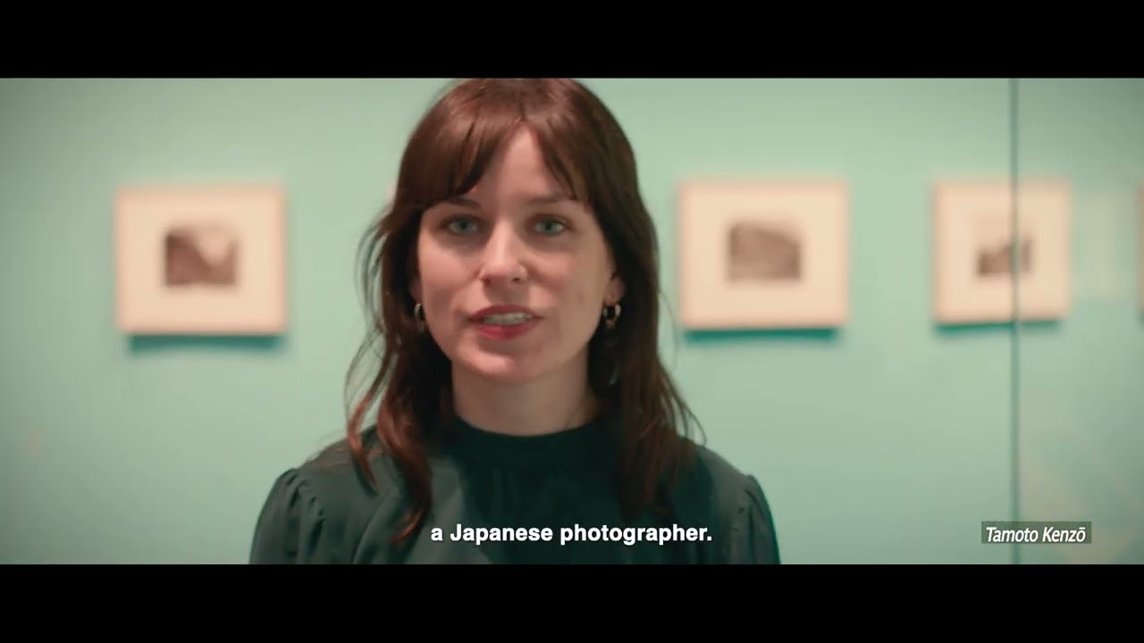 Documentaire VOSTENG - Exposition "Ouvrir l'Album du Monde" - 