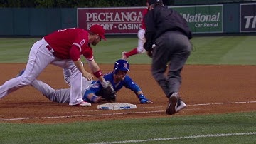 CHC@LAA: Perez makes a pickoff throw to get Zobrist