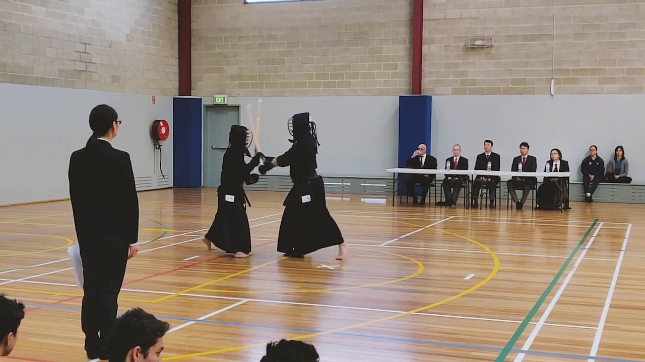 剣道初段 剣道初段昇段審査 (上段の構え) 合格 Jodan - YouTube