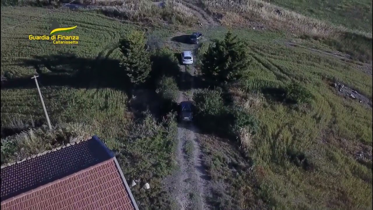 Mafia – Furti ed estorsioni nelle aziende agricole: 12 arresti tra Messina, Enna e Catania