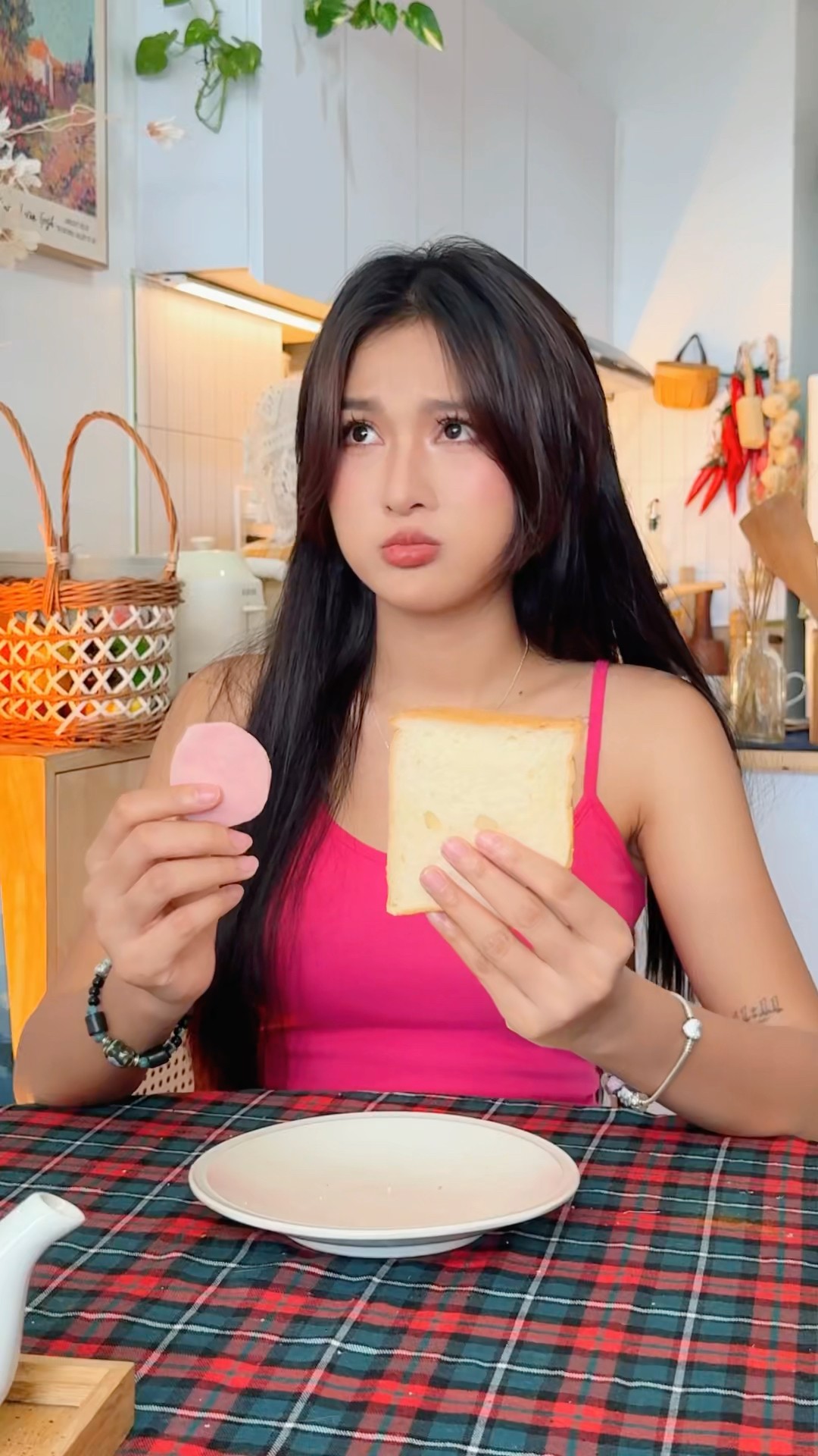 How to make the perfect round sandwich ? ?#funny #comedy #shorts