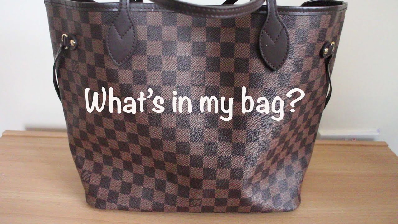 What&#39;s In My Bag? | Louis Vuitton Neverfull MM Damier Ebene - YouTube