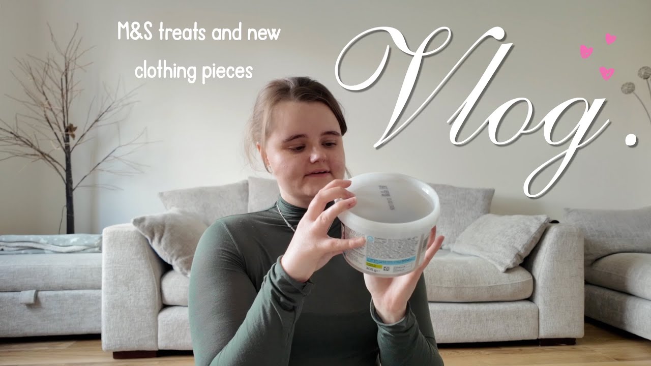 showing you my new clothes + M&S treats Vlog 🍰☕️💕