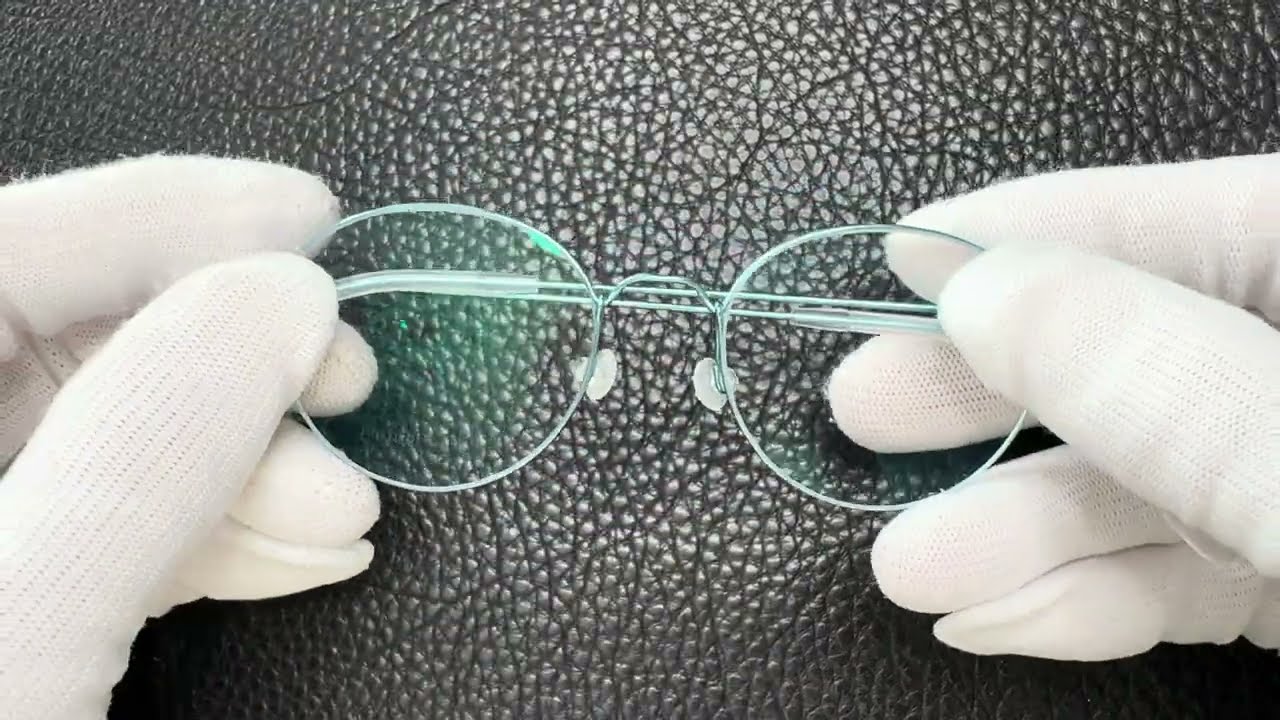 リンドバーグ LINDBERG AIR TITANIUM RIM PANTO 44 - YouTube