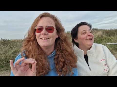 even uitwaaien op het strand in Breskens, plus een aantal vragen die worden beantwoord