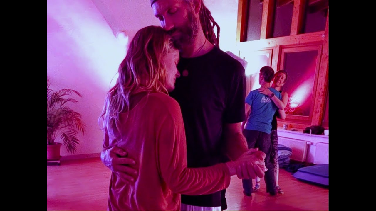 SlowDance Retreat: Mindful Blues and Fusion Dance presented by TanzBildung