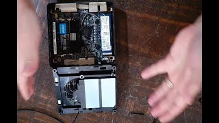 Minisforum EliteMini UM890 Pro AMD Ryzen 9 8945HS Mini PC