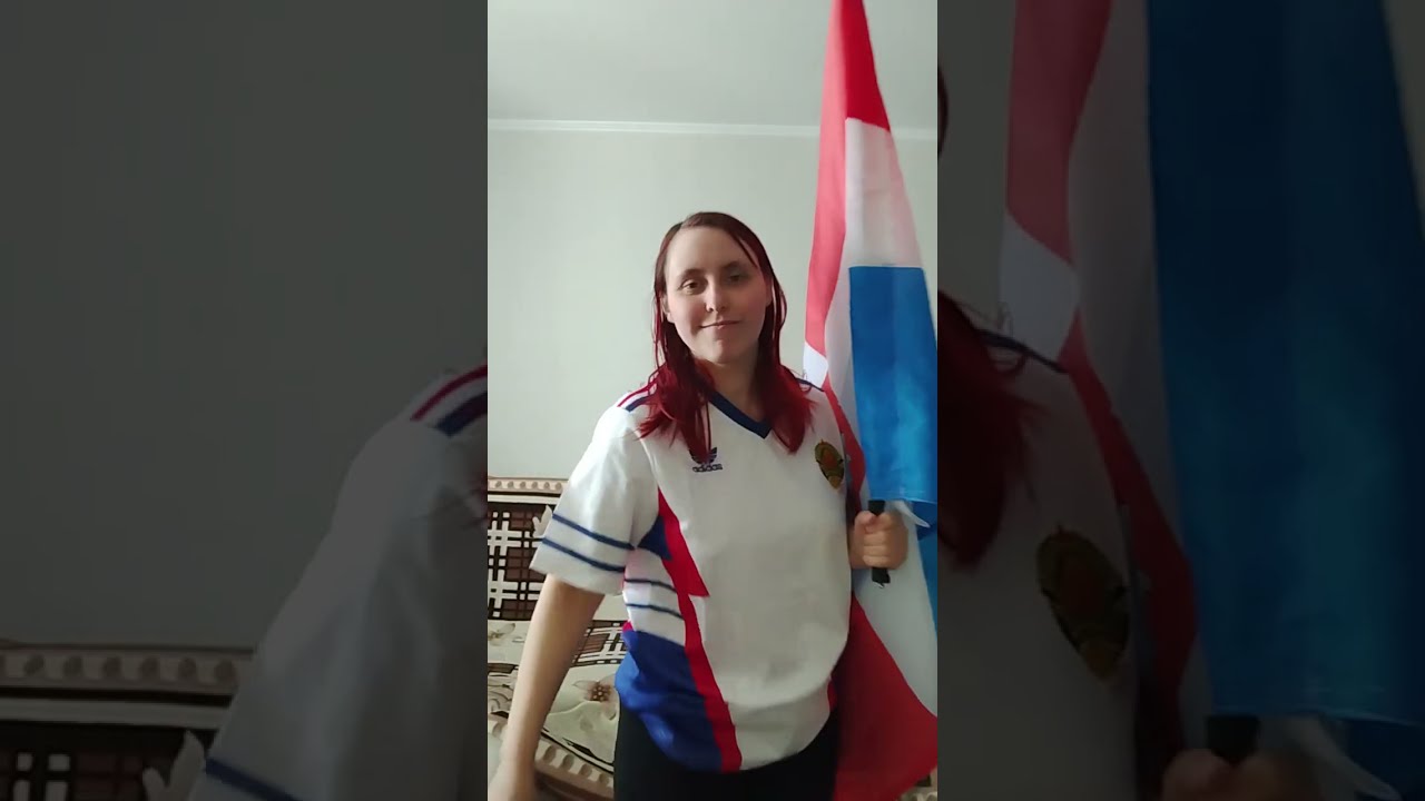 Обзор флага Пермского края на флагштоке. @Hrvatska_Kraljica