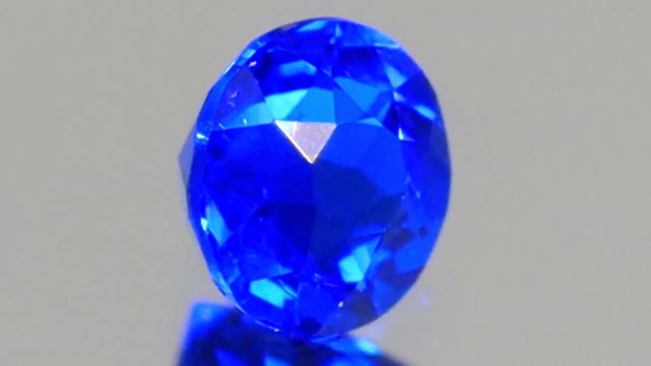 天然アウイナイト 0.09ct 【ビビットブルー】 ドイツ