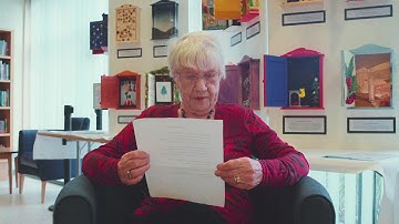 Advent Calendar, Bonus Video, Iris reads her Christmas Poem