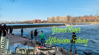 Afternoon Steelhead Fishing at Grand River / Fish Ladder Park / Grand Rapids