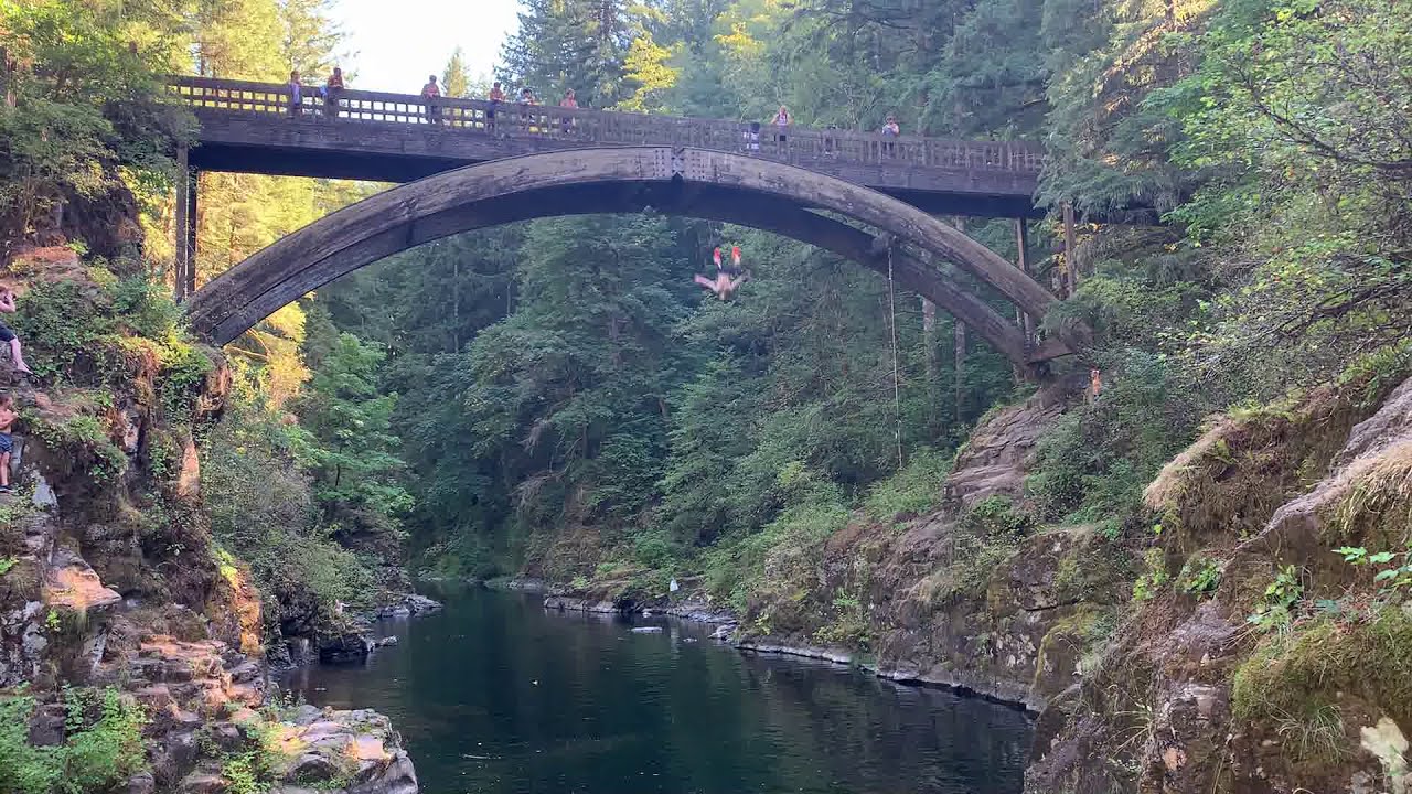 Washington Cliff Jumping 2020