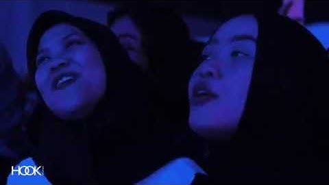 Pamungkas - Wait a Minute (Live at Flying Solo Tour Chapter Jogja)