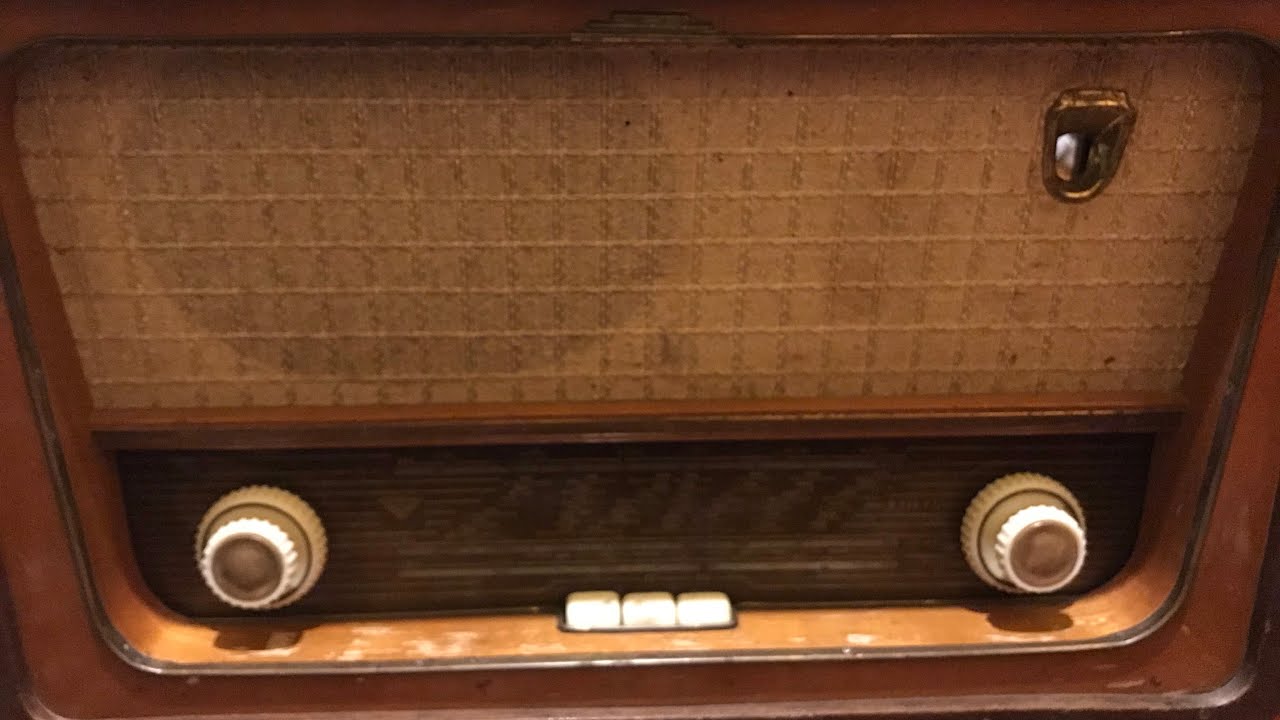 Working Hungarian Radio! 1959 Vadásztöltény R946 FI (Szimfónia)
