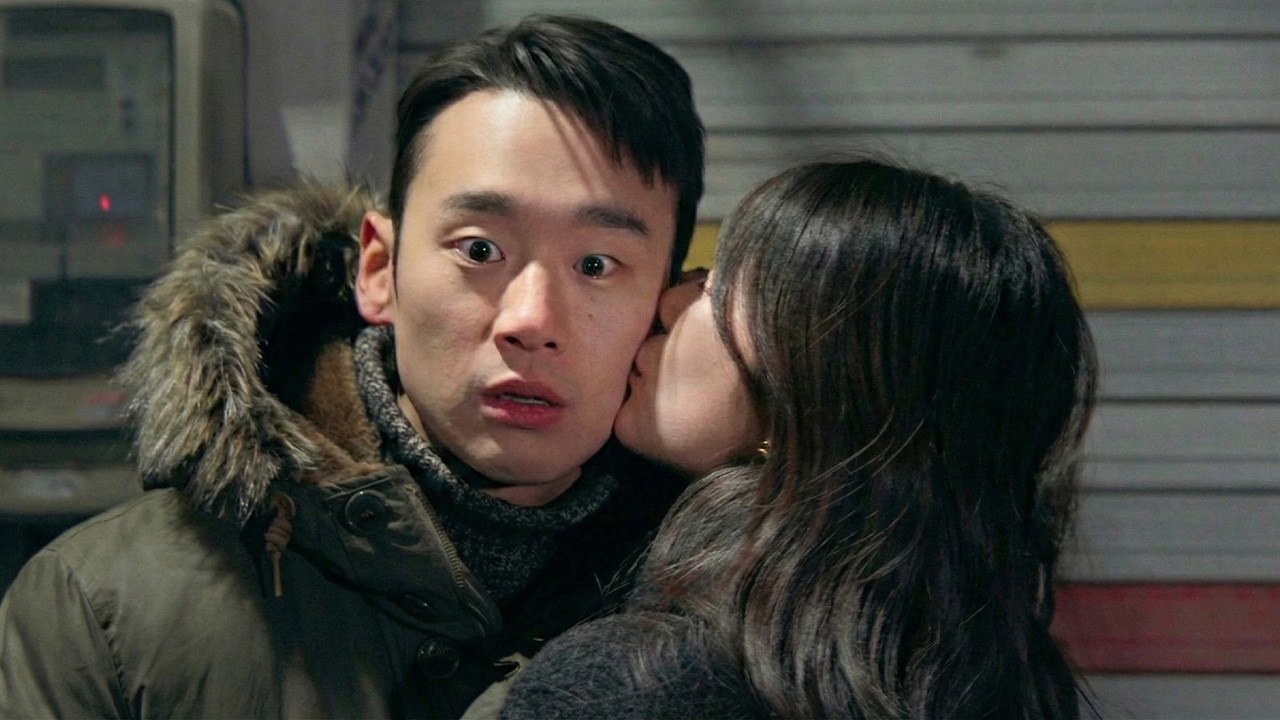 10살 차이나는 후배가 사귀자고 할 리 없잖아