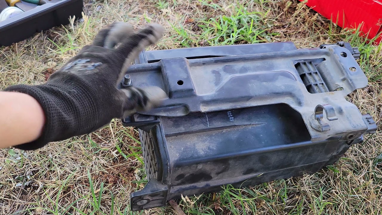 Nissan Refueling Issue EVAP Charcoal Canister Replacement for Nissan