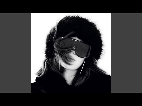 Обнял, поцеловал x Tuesday