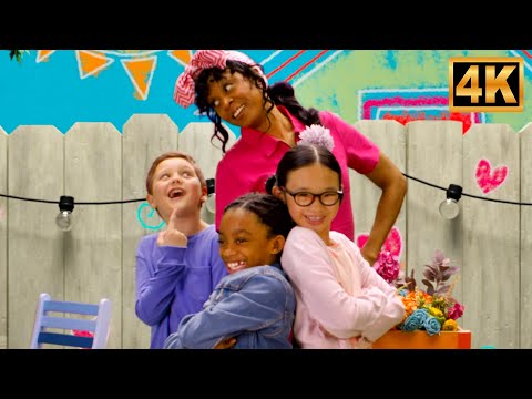 Aunty B's House | Ding Dong Welcome Song for Kids