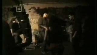ISOLA NEL KANTIERE - 1991 - Speaker DeeMo - Questione di Stile (Live)