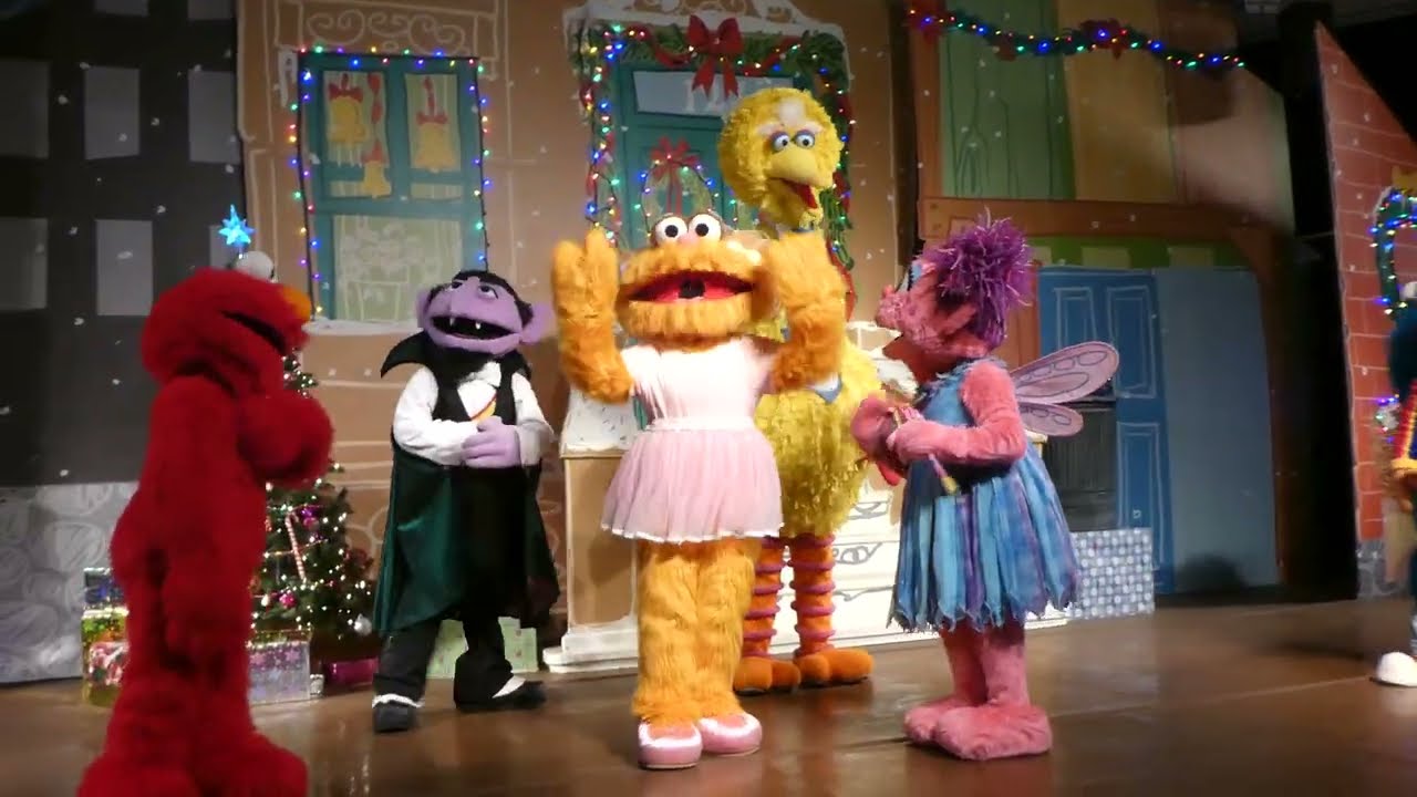 Vintage Christmas Show Sesame Street / Sesame Place @ Abbys Paradise Theater Longhorne Pennsylvania