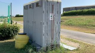 仮設トイレ　和式　簡易水洗式　メンテナンス　川西市公園です。