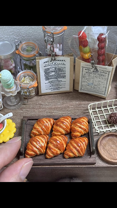 80 huahua桦发布了一篇小红书笔记，快来看吧！ 😆 G8Uf2g4SHk 😆 #trending #cake #dessert #viralvideo #cupcake #icecream