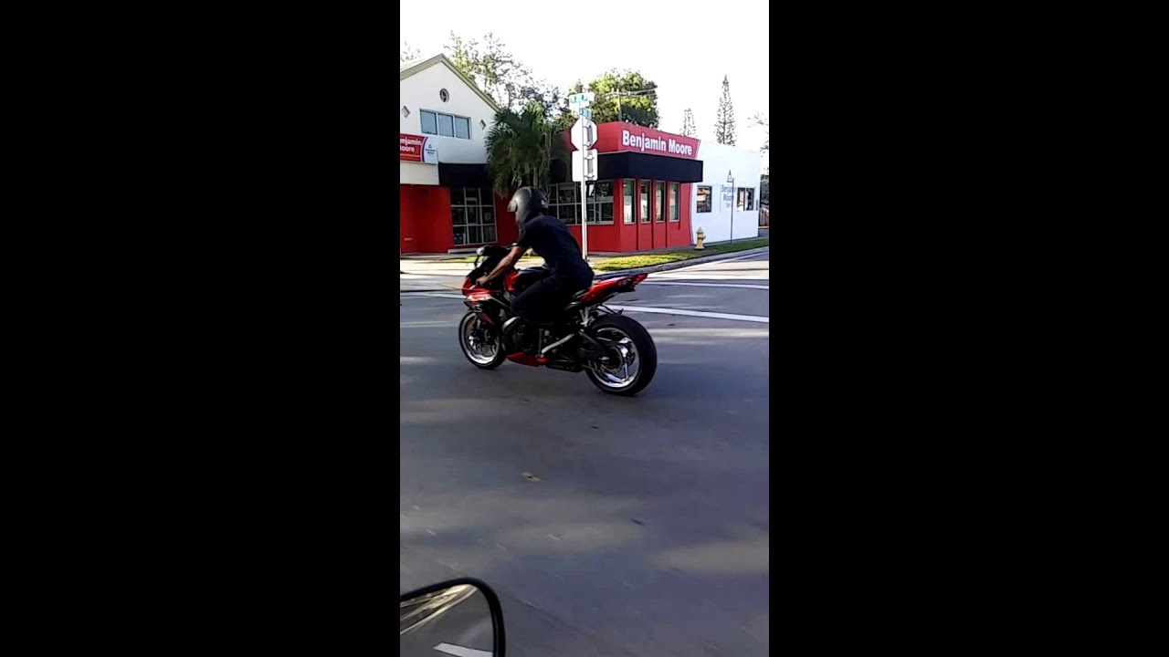 Harry tryin to pop clutch and he got it