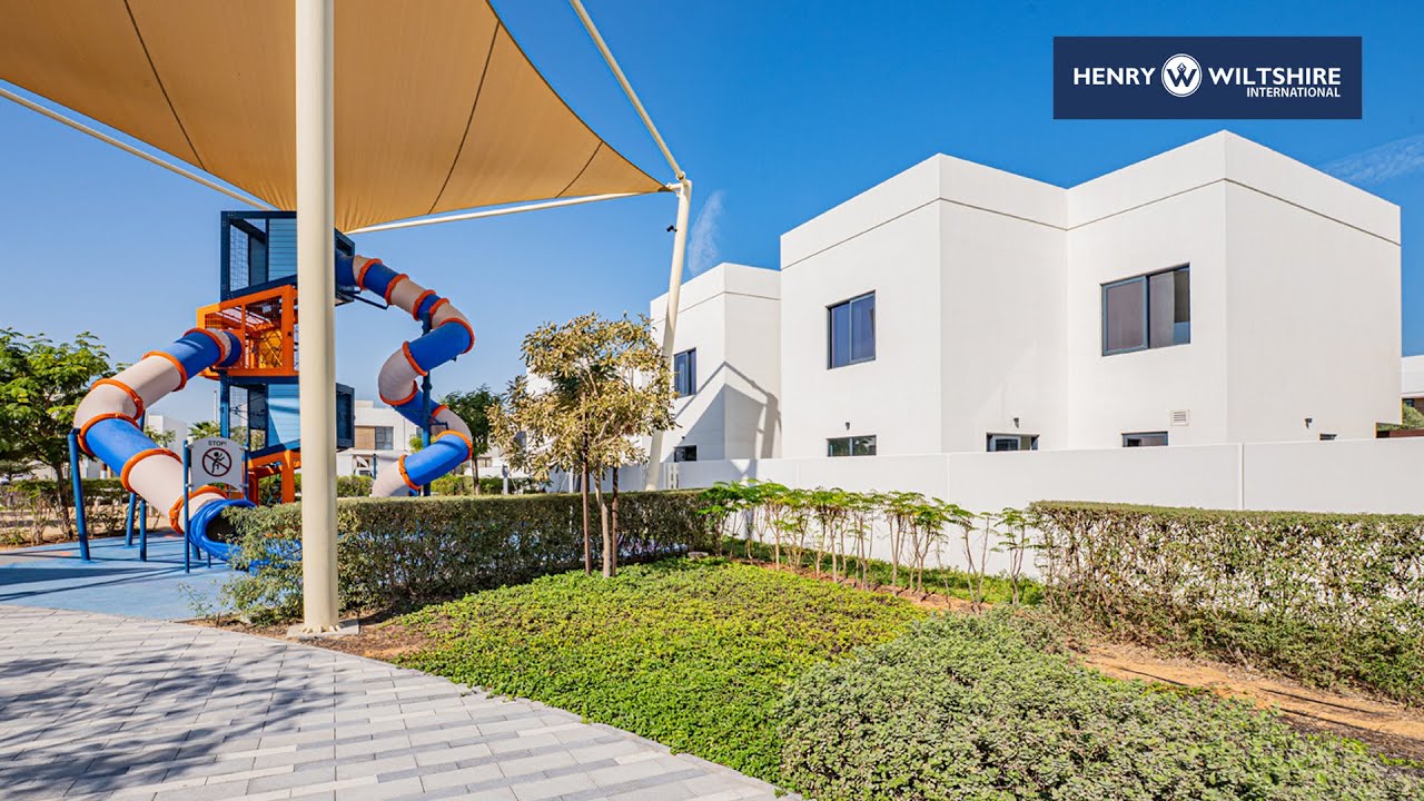 4 bed landscaped townhouse | Close to play area