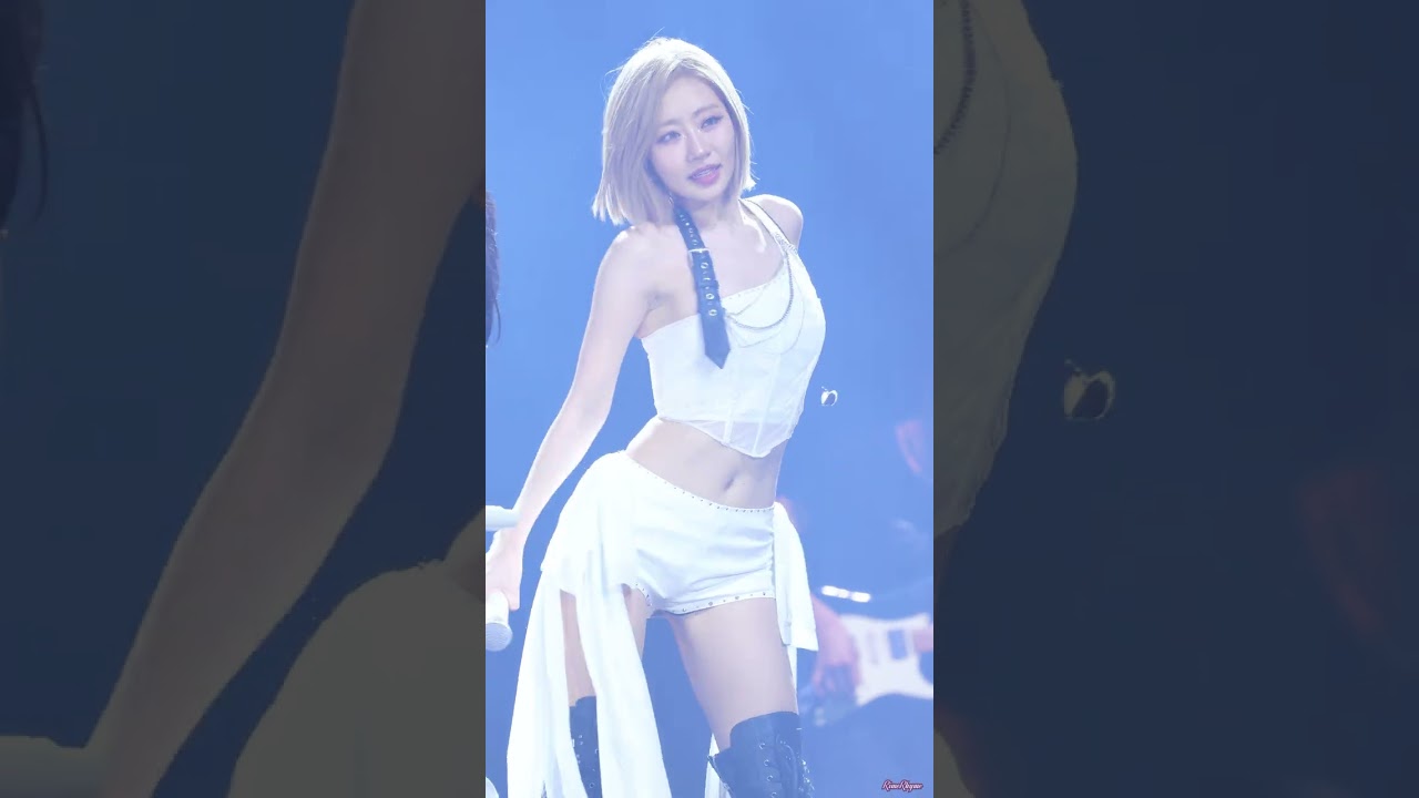 250719 KISS OF LIFE (키스오브라이프)- 쥴리 쉿 (Shhh) 4K60P 직캠 fancam @KISS ROAD 콘서트