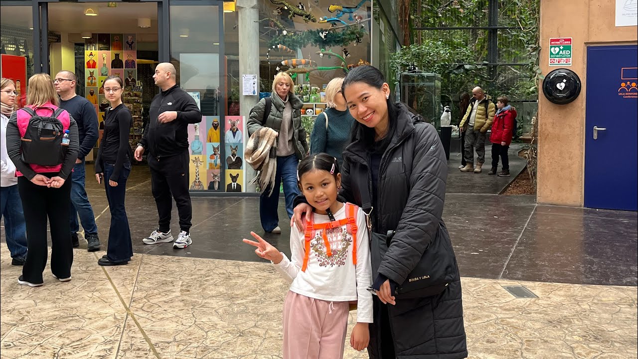 Latisha goes to Wroclaw Zoo