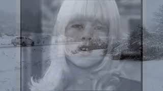 Download Lagu Sylvie Vartan, BALLADE  POUR  UN SOURIRE, par Marie Elisa. MP3