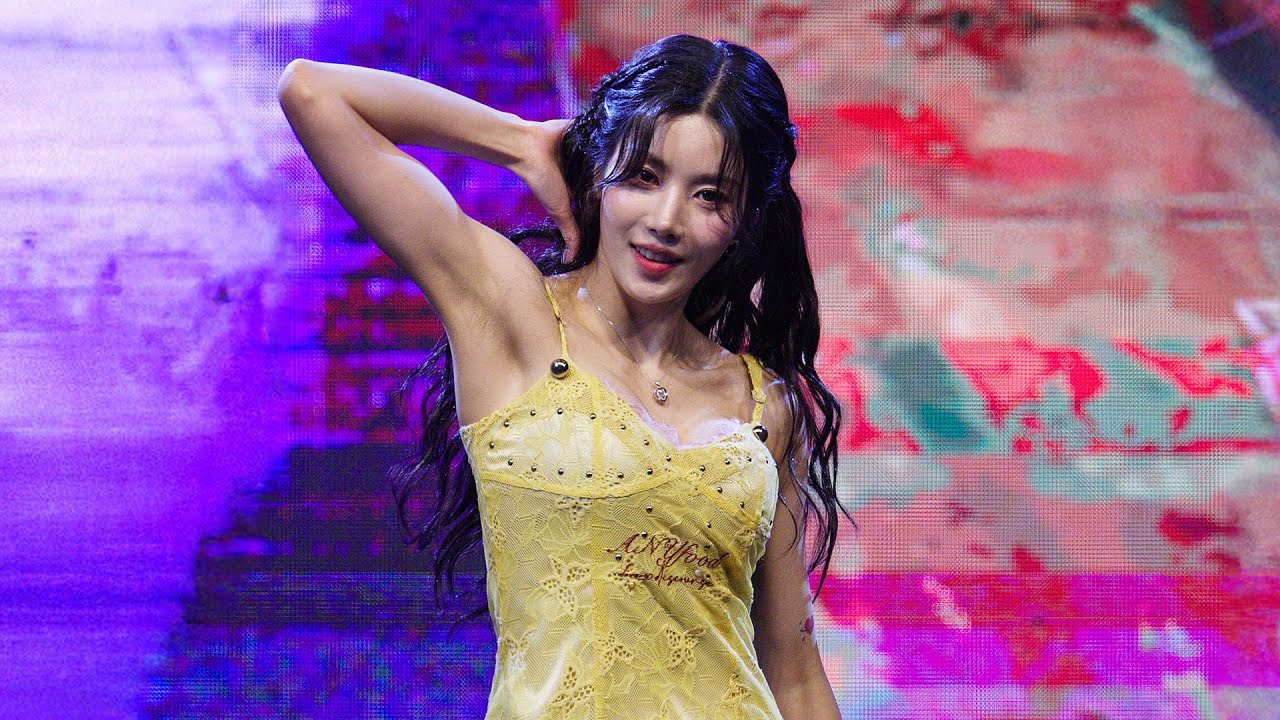 250530 권은비 KWONEUNBI 'Hello Stranger' 8K 60P 직캠 @유한대 축제 by DaftTaengk