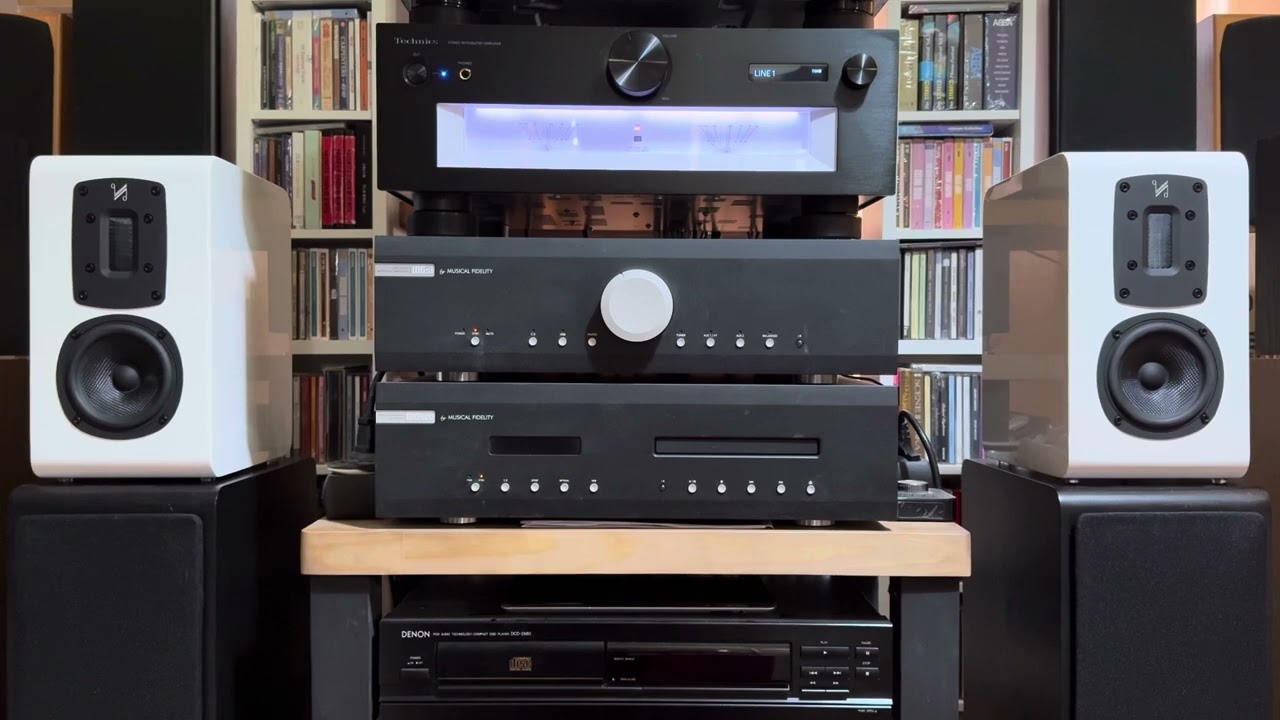 Quad S-1 piano white Superstar