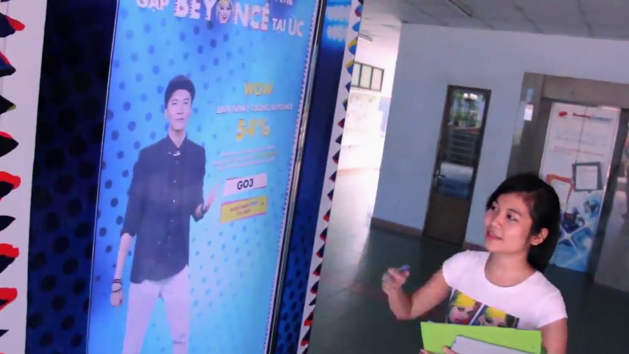 Pepsi - Dancing Vending Machine - Publicity Stunt - 2015 - YouTube