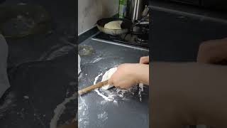 Evde Hamur Nasıl Açılır? Mutfakta Yumuşacık Hamur Tarifi Evde Hamur Açma Tekniği