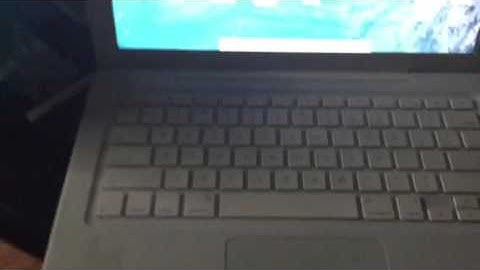 OS X Yosemite 10.10 Mac App Store running fully on a MacBook 4,1