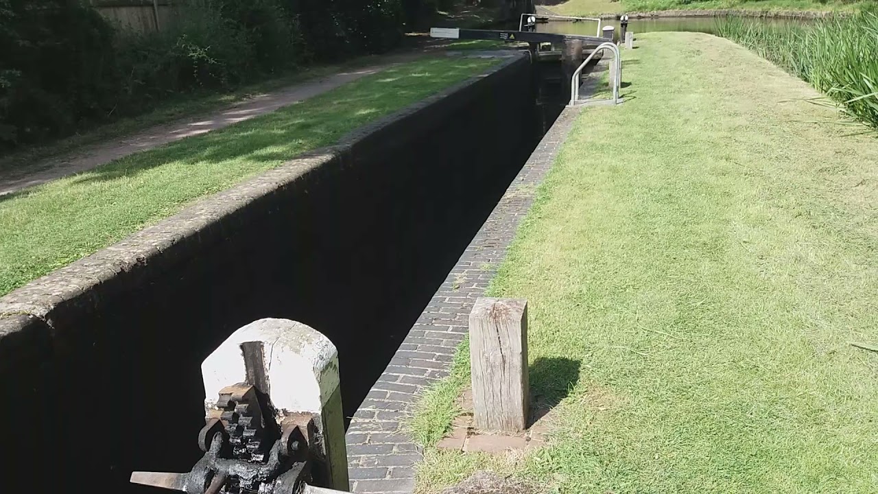 Lapworth Lock Number 16