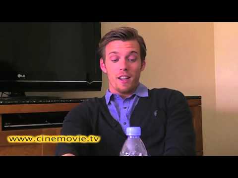 Video: Jake Abel: Biografi, Kreativitet, Karriere, Privatliv