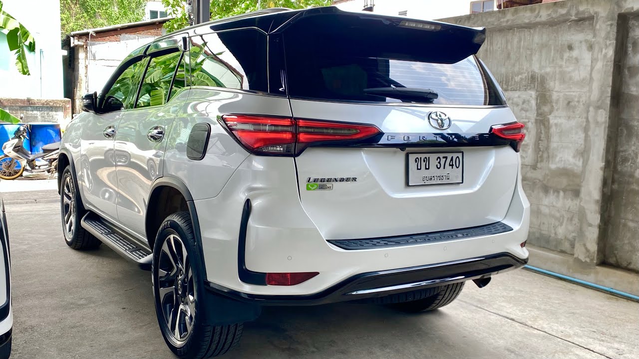 ฟอร์จูนเนอร์มือสอง2021 LEGENDER 2.4 ไมล์น้อยเดิมสนิท